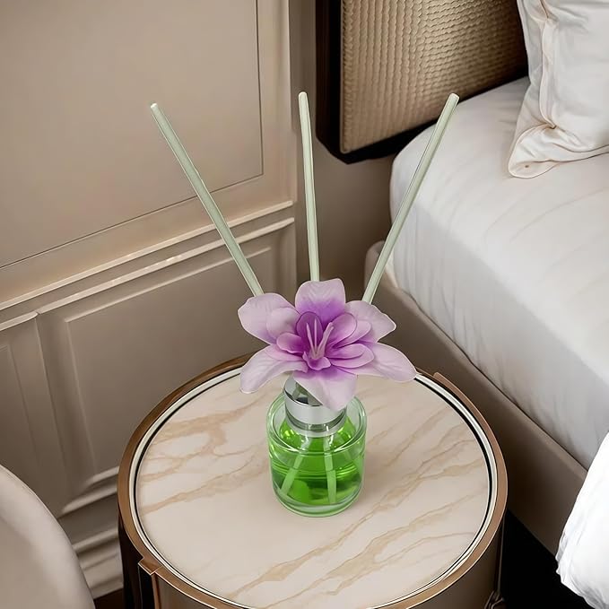 4PCS Reed Diffuser Bottles Empty, 20Pcs Reed Diffuser Stick, Diffuser Bottle Capacity 50ml (1.7oz) Diffuser Stick 3.5mm-190mm, Suitable for Home, Hotel, Restaurant, Office Aromatherapy Tasks