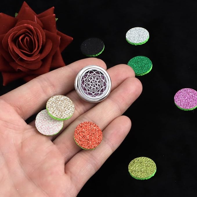Essential Oil Diffuser Brooch, Aromatherapy Locket Brooch with 10 Pcs Refill Pads for Men Women (Flower)