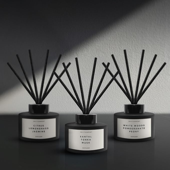 ENVIRONMENT Inspired by Designer TF Oud W0od Reed Diffuser, 200ml Luxury Scented Aromatherapy (Oud Wood | Guaiac Wood | Cedar) Reed Diffusers for Home, Diffusing Oil Fragrance, Home Fragrance Products