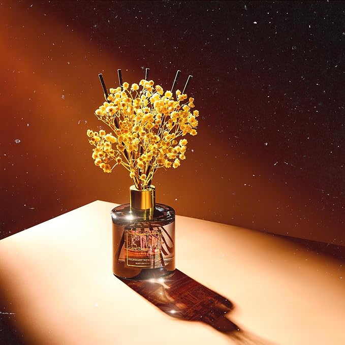 COCORRÍNA Reed Diffuser - Midnight New York 6.7 Fl.oz Reed Diffuser Set with 8 Sticks & Preserved Baby's Breath, Reed Diffuser for Home Bathroom Shelf Decor