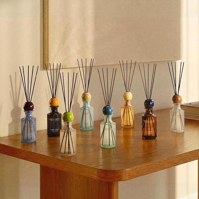 COCORRÍNA Red Amber Reed Diffuser 8.5 oz, Home Fragrance Oil Diffuser with 6 Reed Sticks, Long-Lasting Scent for Bathroom, Bedroom & Home Décor