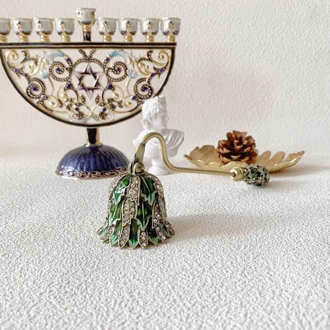 Candle Snuffer, Unique Candle Extinguisher Snuffer, Decorative Candle Extinguisher Metal Candle Tool (Green Leaf)