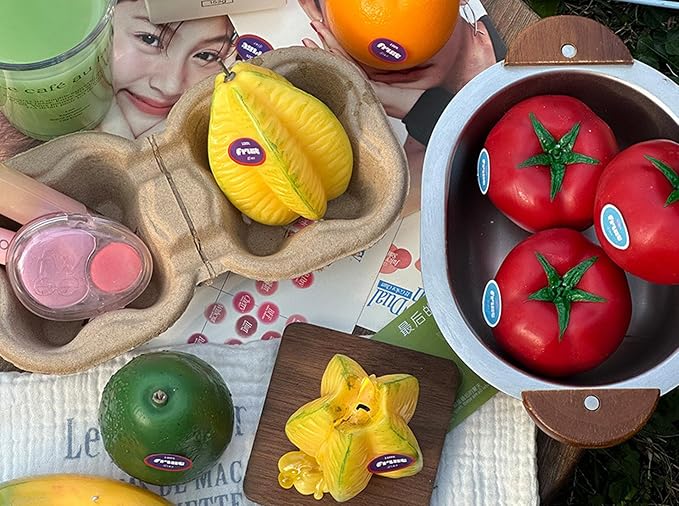 Tomato-Shaped Scented Candle,130G Realistic Red Fruit Design,Tomato Essential Oil,Natural Soy Wax Decorative Candle for Table Photo Prop Birthday,Perfect for Kitchen Decor & Joyful Gifting (Tomato)