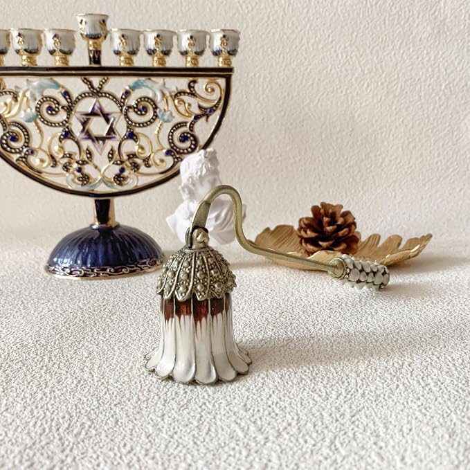 Candle Snuffer, Unique Candle Extinguisher Snuffer, Decorative Candle Extinguisher Metal Candle Tool (White Flower)