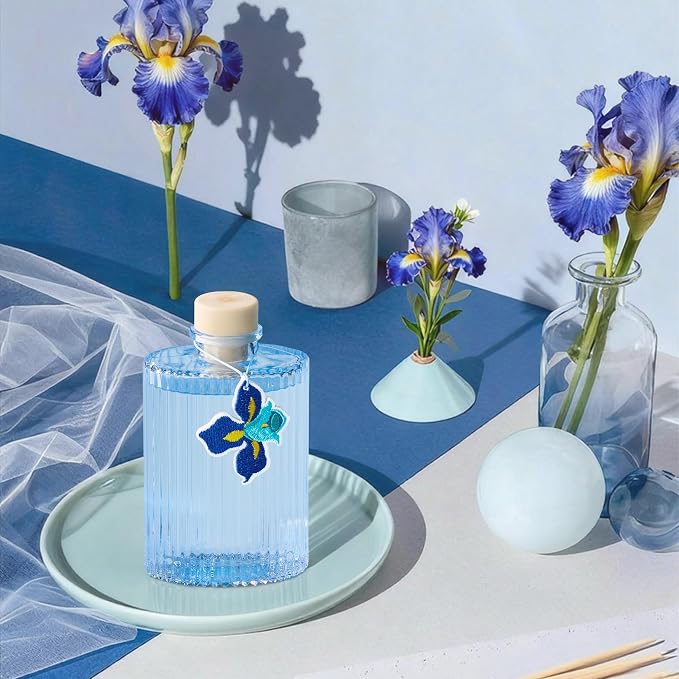 COCORRÍNA Reed Diffuser, Blue Iris Scent Flower Diffuser, 6.09 fl oz, 8 Reeds, Long-Lasting Home Fragrance, Bathroom Bedroom Shelf Decor & Gifts