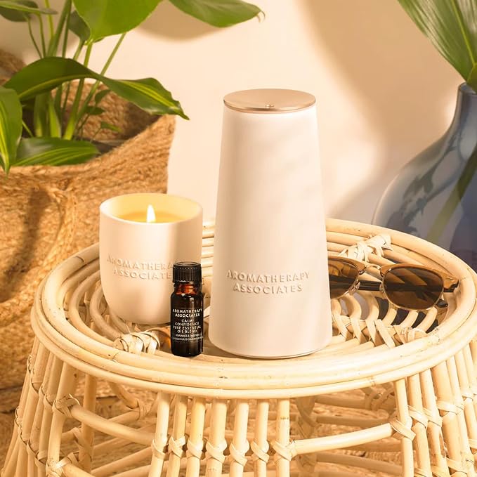 Aromatherapy Associates Calm Confidence Pure Essential Oil, 10ml, Aromatherapy Essential Oil Blend with Blue Tansy, Sandalwood & Jasmine for Diffuser, Bath & Massage