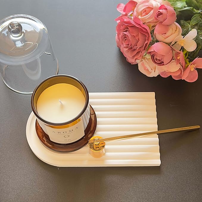 Candle Snuffer, Golden Candle Snuffer Extinguisher with Long Handle, Gold Color Stainless Steel Wick Flame Snuffer for Putting Out Candle Flame Safely