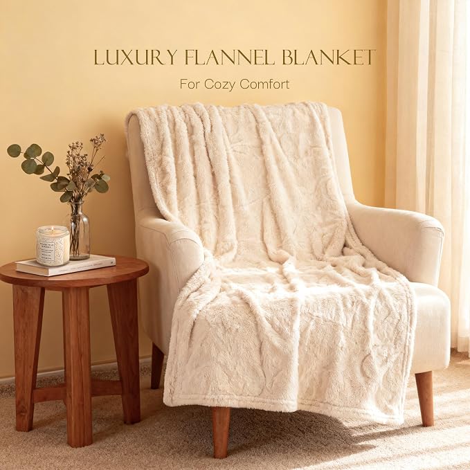Lumireva Luxury Self Care Gift Basket for Women - Pampering Hug in a Box with Plush Blanket & Aromatherapy Candle, Elegant Birthday, Thank You & Anniversary Spa Set for Mom, Wife