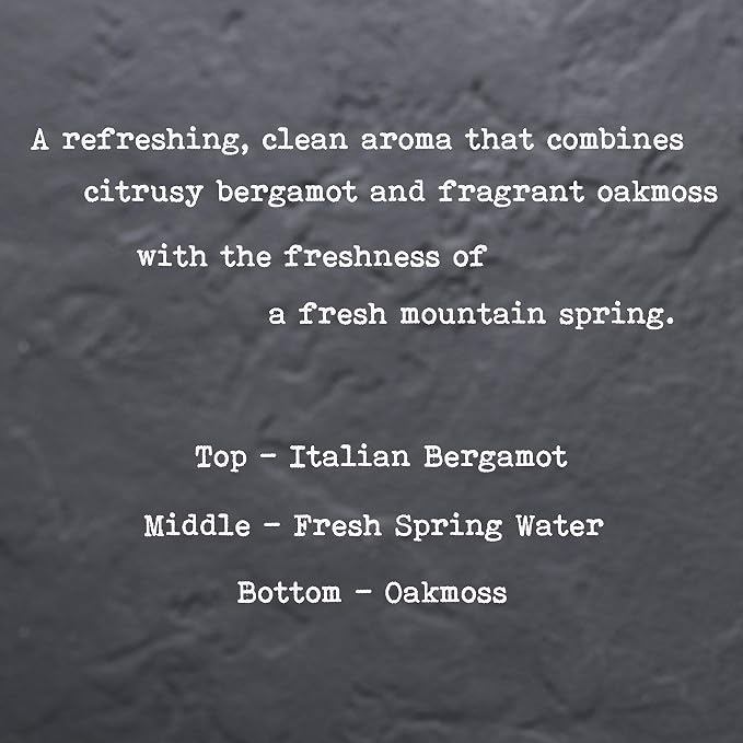 100% Soy, Highly Scented, Hand Poured Soy Candle (Italian Bergamot Oakmoss)